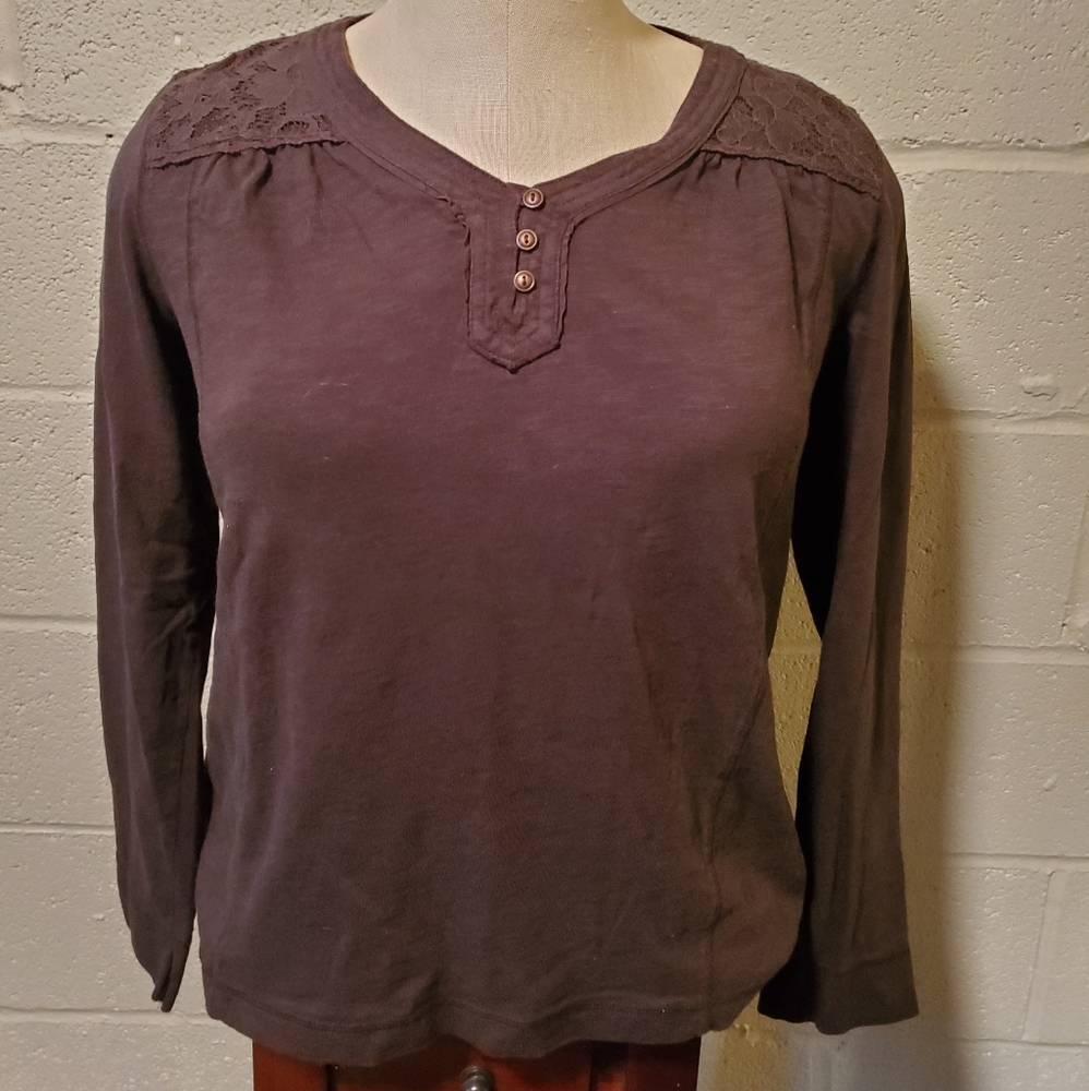 Three quarter sleeve Eddie Bauer blouse